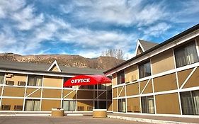 Affordable Inn in Glenwood Springs Co